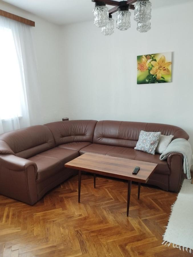 Cenovo výhodné ubytovanie v tichej štvrti Snina Exterior foto