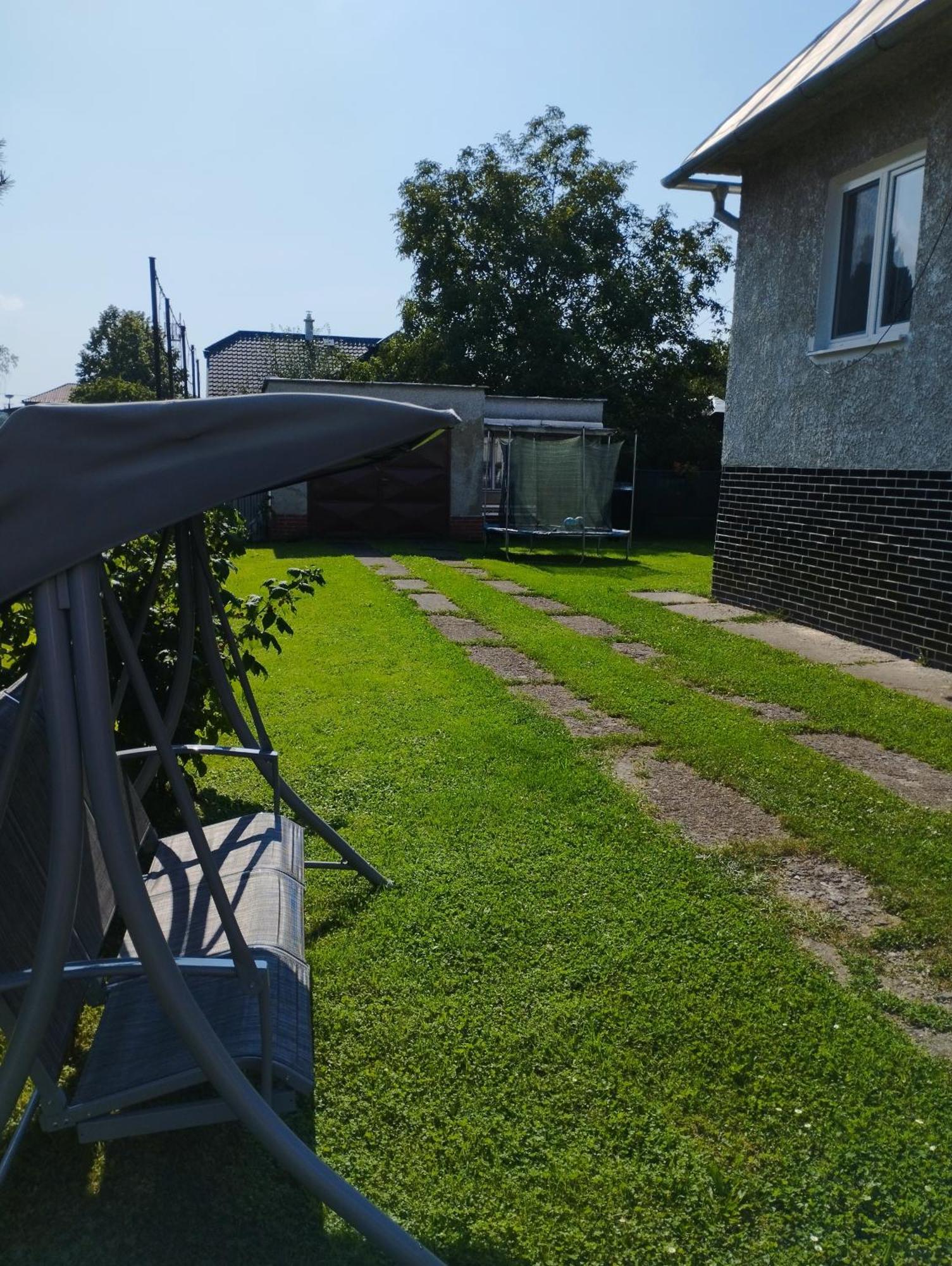 Cenovo výhodné ubytovanie v tichej štvrti Snina Exterior foto