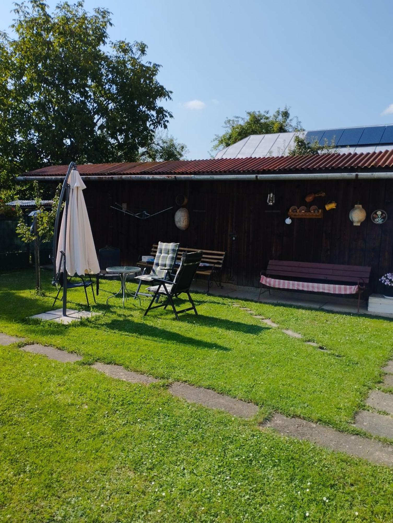 Cenovo výhodné ubytovanie v tichej štvrti Snina Exterior foto
